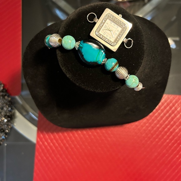 To watch faces and two beaded bracelets bands - Picture 14 of 16